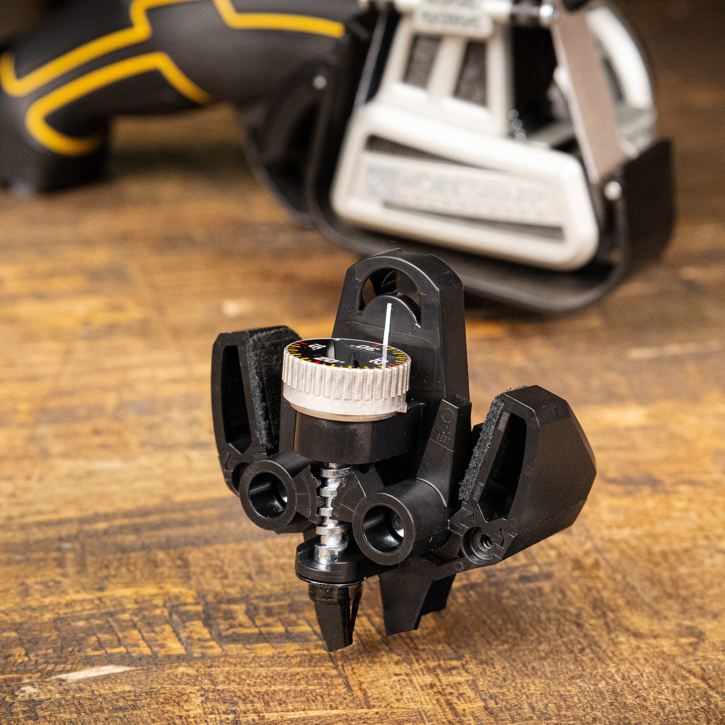 Ken Onion Edition Knife & Tool Sharpener Mk.2™ Angle Guide Assembly - Image 3