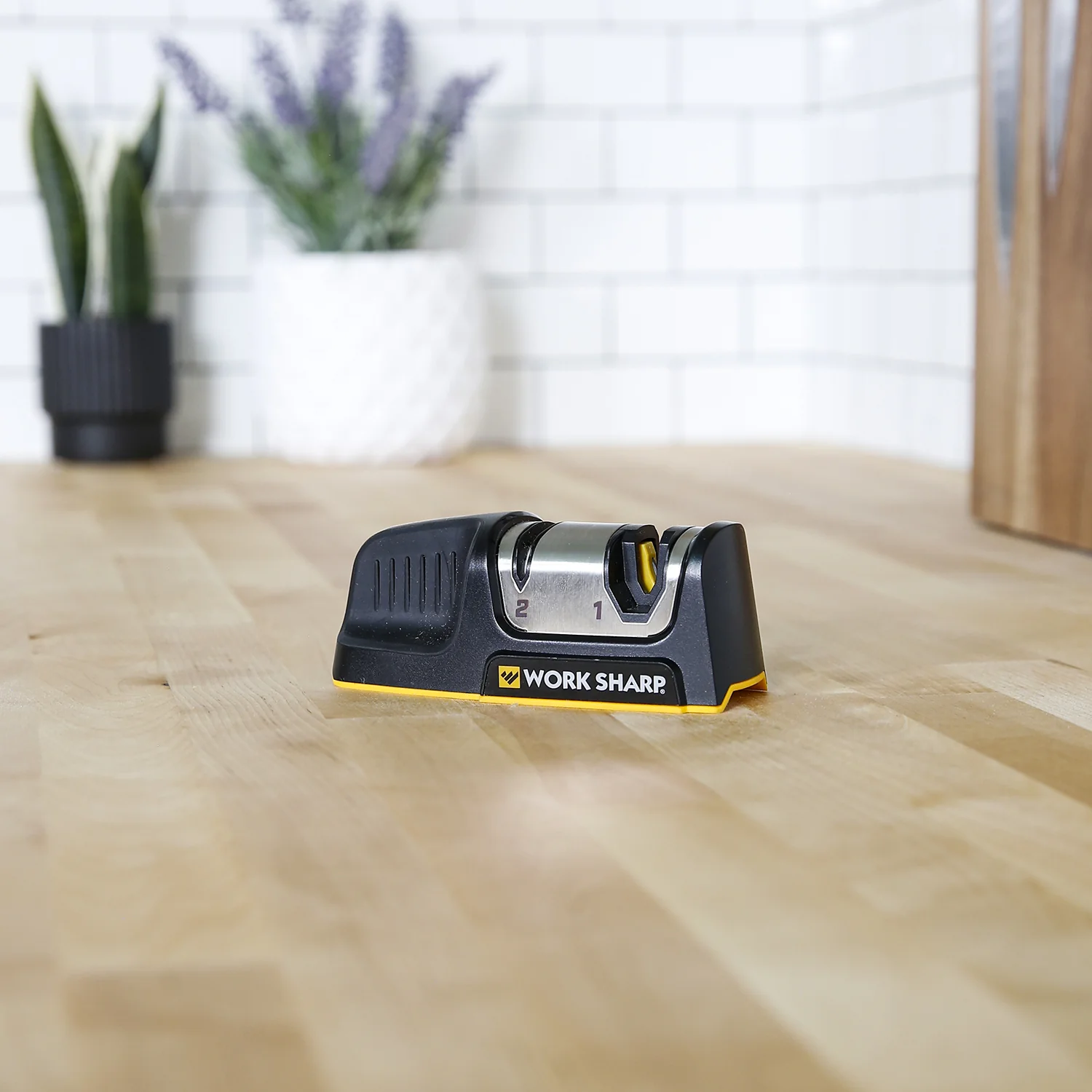 Kitchen Edge™ Knife Sharpener - Image 3