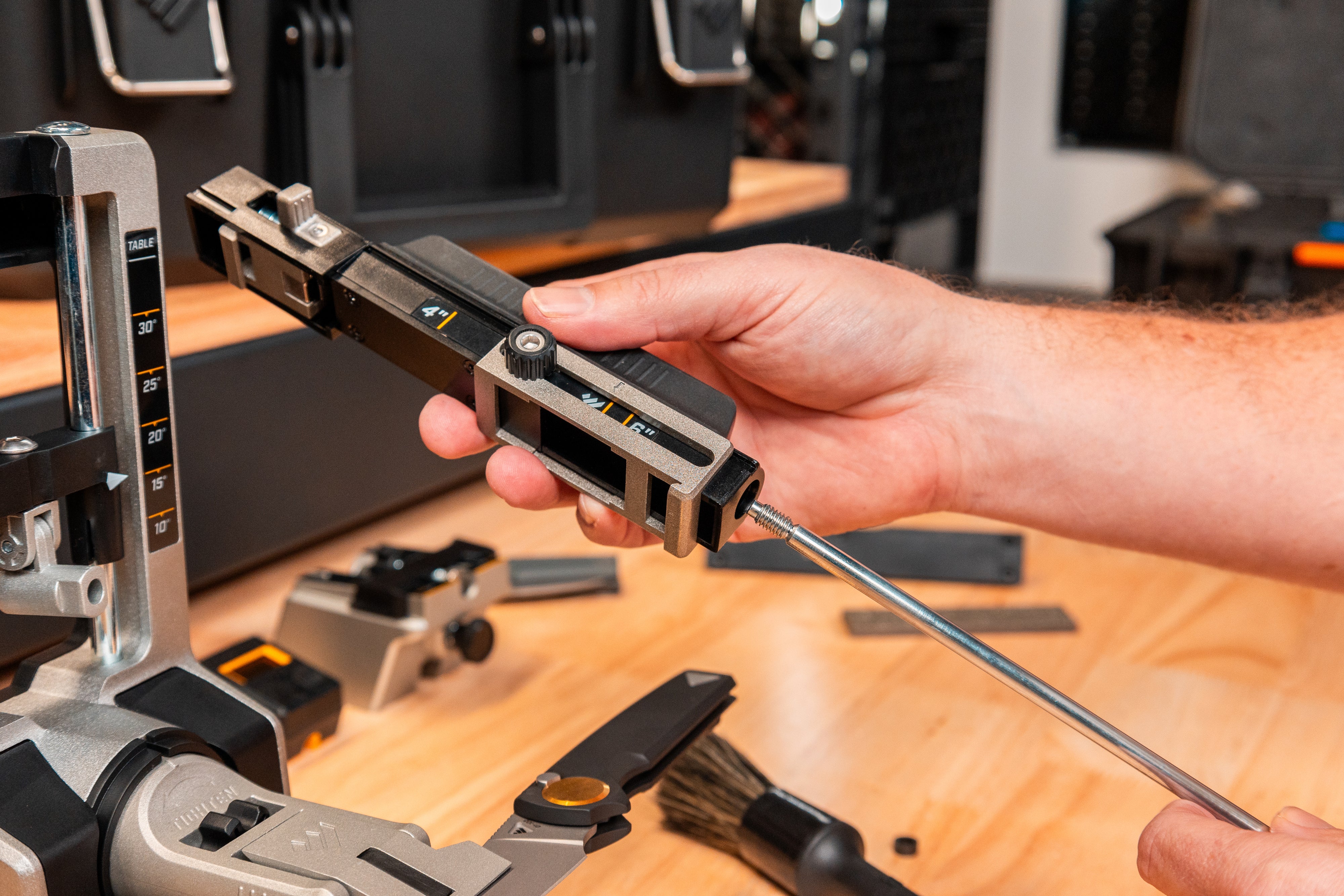 Professional Precision Adjust™ Universal Abrasive Handle - Image 4